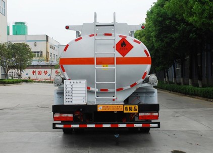 國六東風(fēng)福瑞卡8.6方運(yùn)油車 國六東風(fēng)福瑞卡8.6方運(yùn)油車